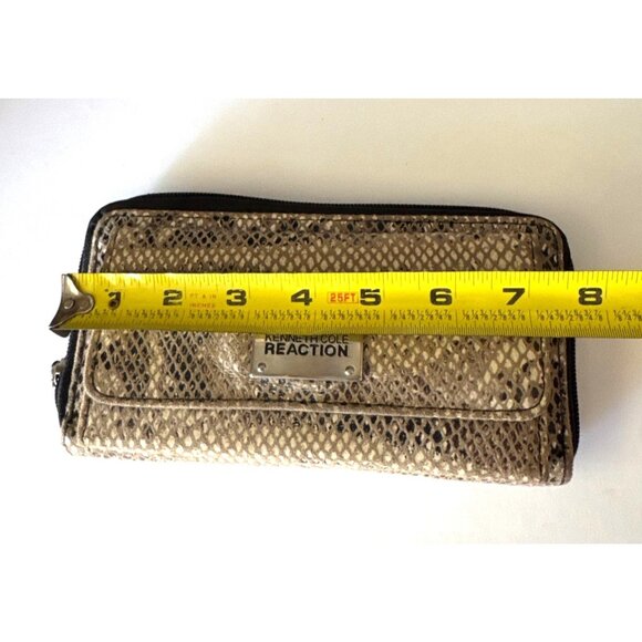 Kenneth Cole Reaction Beige Snake Print Wallet - Picture 5 of 5